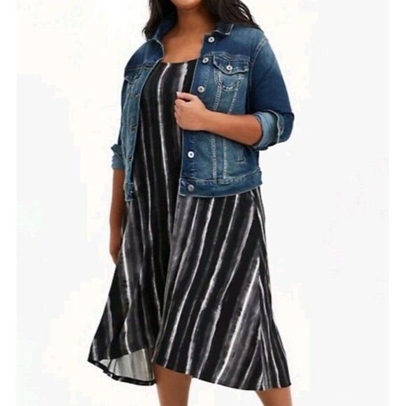 Torrid Suoer Soft Plus Size 1X  T-shirt Dress  Black and Gray Pocket - Picture 1 of 9
